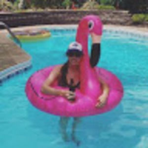 Meet your Posher, Caley